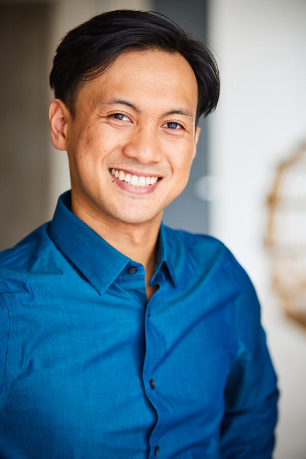 @jay.arella 5&#39;7&quot; | 140lb Ethnicity: Filipino